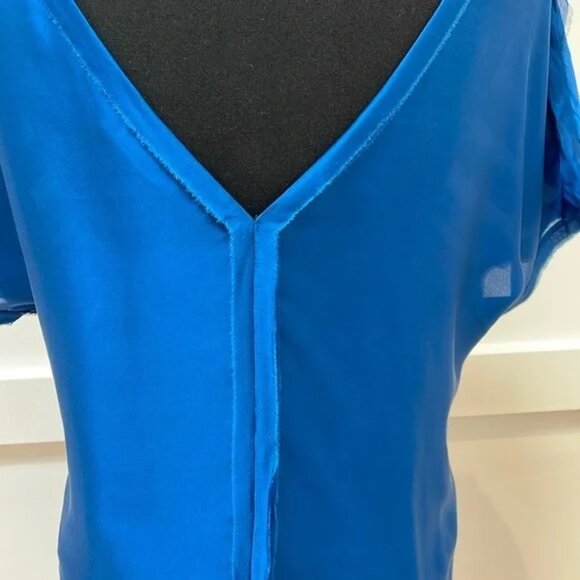 Vintage top blue silk layered with low v-back Medium - Picture 3 of 4